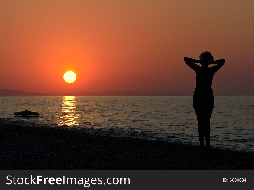 Nice multicoloured sunset in ocean. Nice multicoloured sunset in ocean