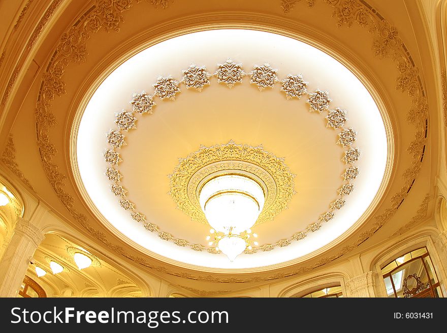 A big big chandelier in the palace