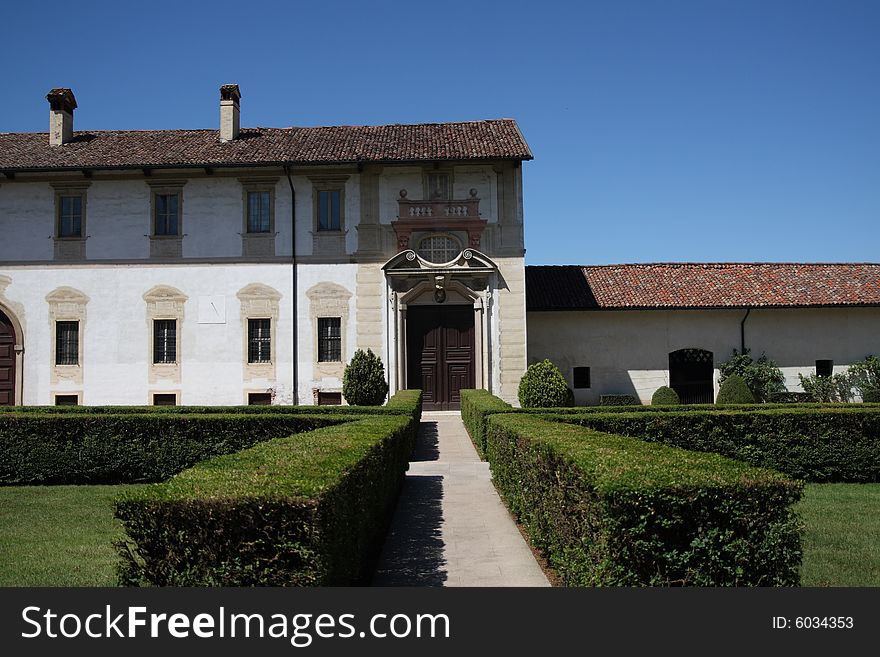 Cloister courtyard 1