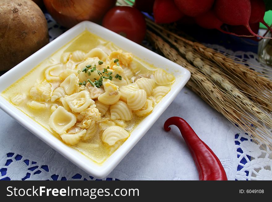 Chickensoup with noodles and vegetables