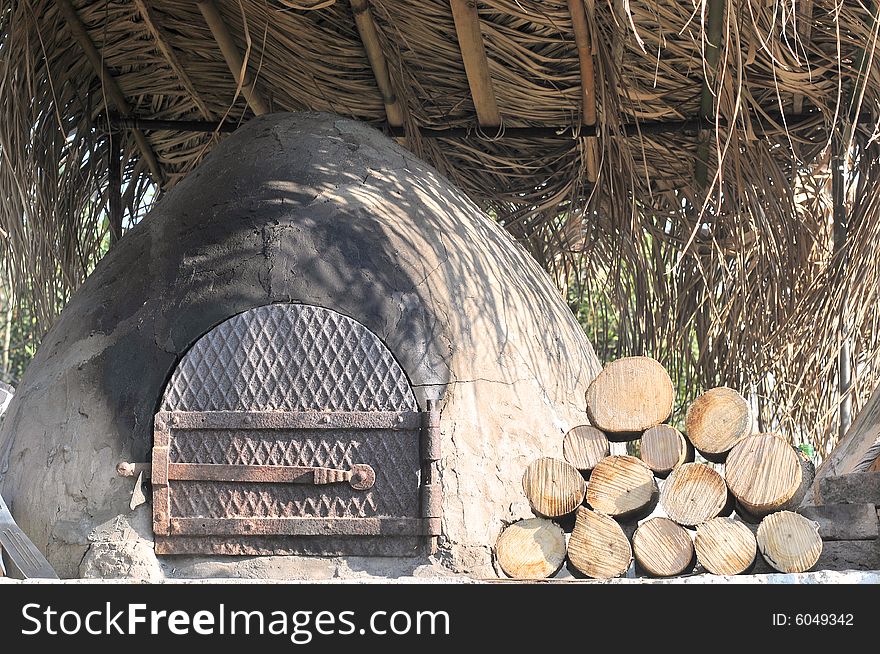 Horno de barro. a mad oven.