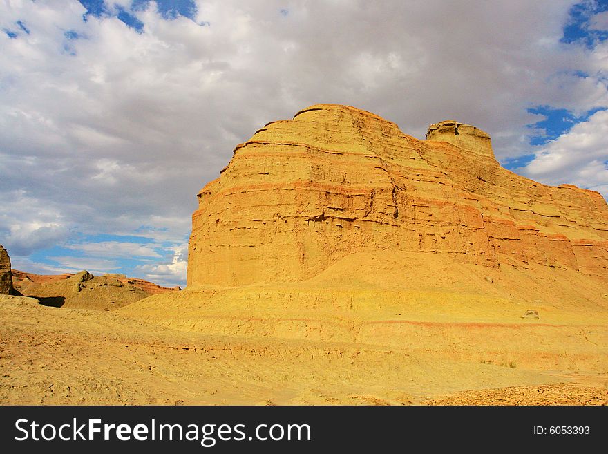 Located at the northwest of Sinkiang  China, Ghost Castle is also known as Wind City, because of its landscape shaped by wind erosion.