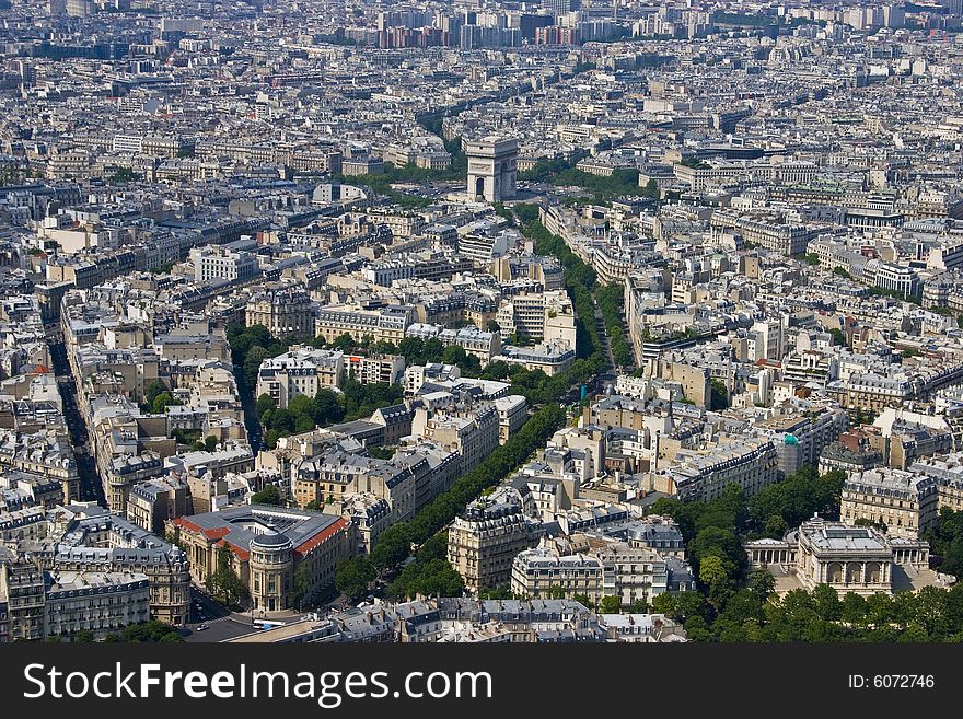 A view to paris and the Arc de Triumph from Eiffel tower.