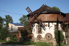House In Country Style Royalty Free Stock Photos House In Country Style Royalty Free Stock Photos