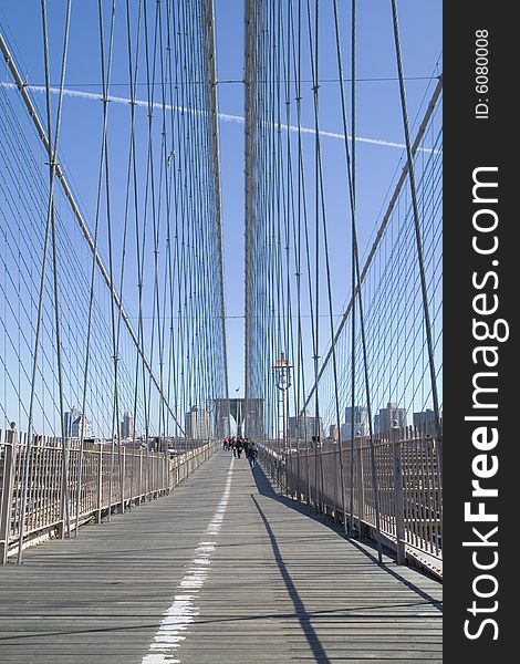 View of the lane used by the pedestrians on Brooklyn Bridge