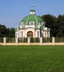 Pavilion The Grotto In Manor Sheremetevyh Royalty Free Stock Photo Pavilion The Grotto In Manor Sheremetevyh Royalty Free Stock Photo