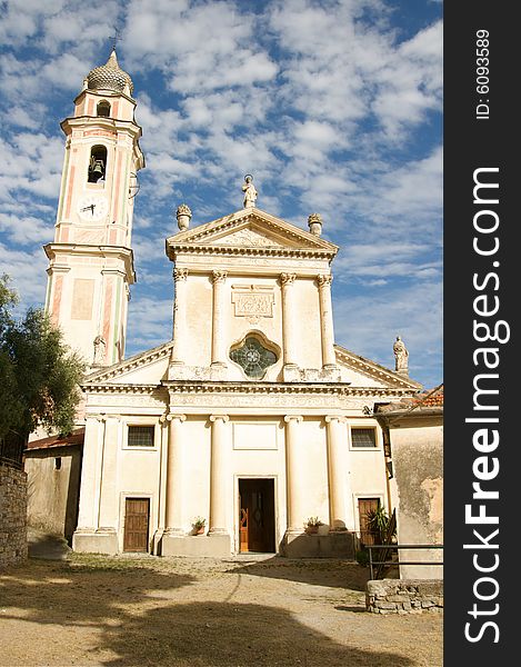Photo of a beautiful church in Liguria