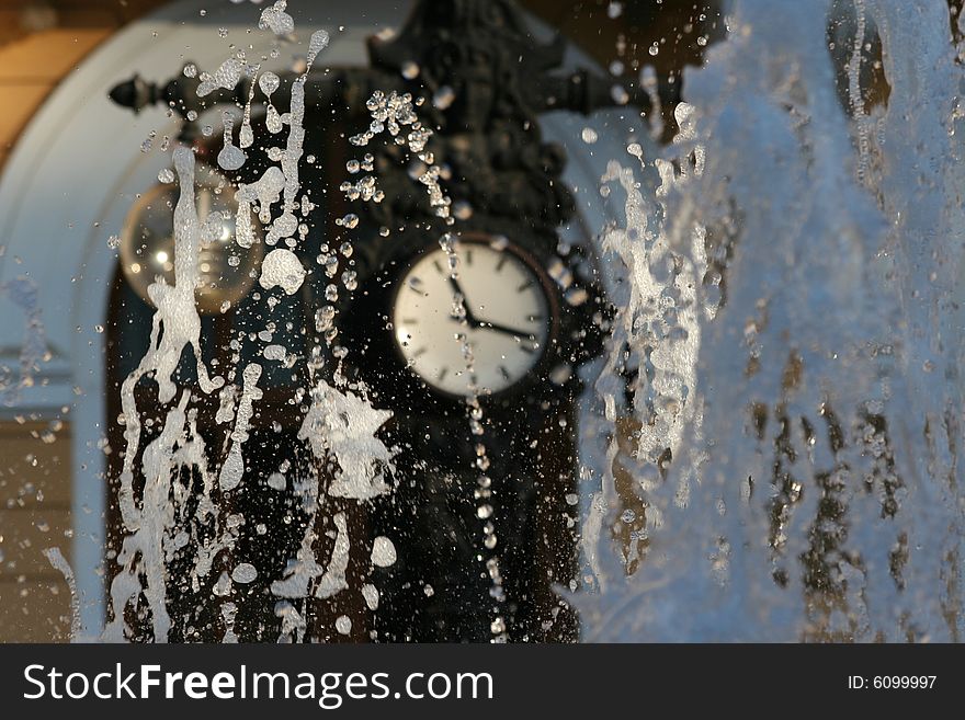 The watch and water in city