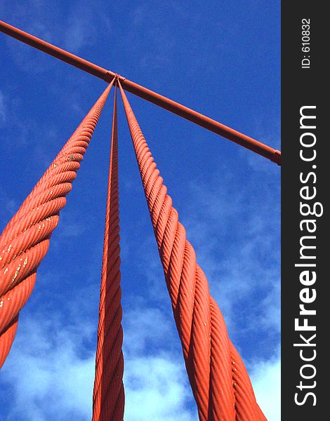 Detail of the Golden Gate Bridge cables. The cable shown at the top has ~1m diameter.