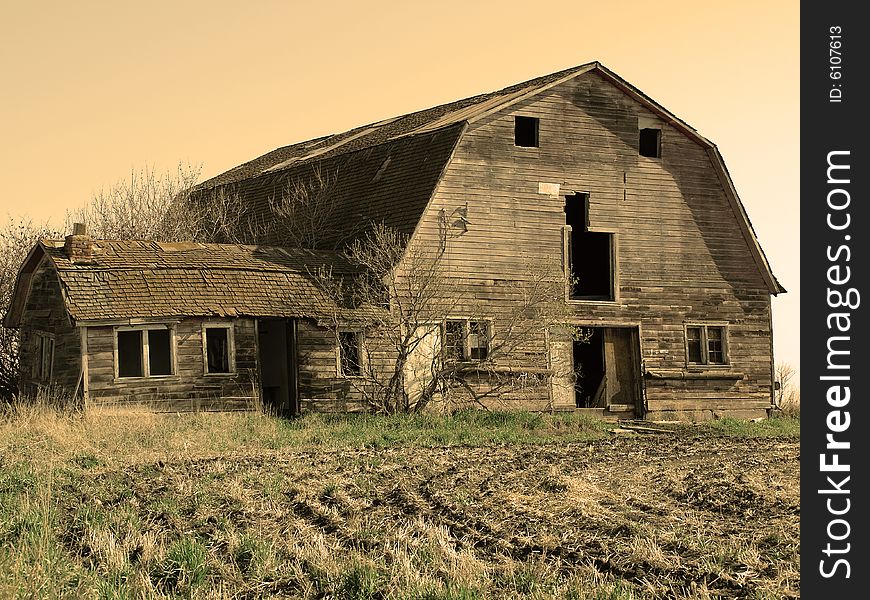 An old barn from a bygone era.