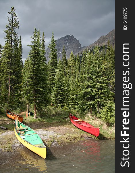 Canoes on Maligne Lake in Jasper National Park, Canadian Rockies