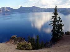 Crater Lake Royalty Free Stock Photos Crater Lake Royalty Free Stock Photos