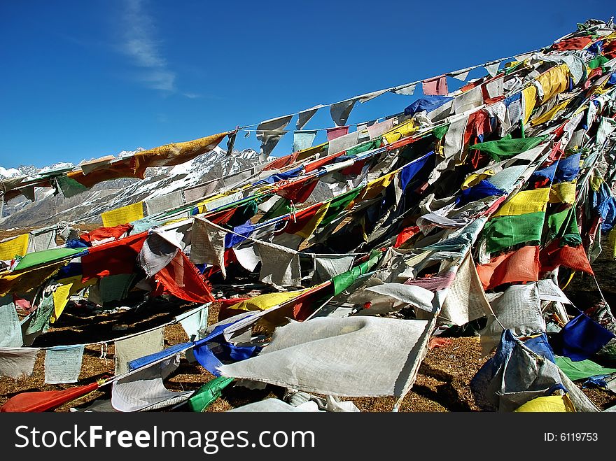 Praying flags on the wind