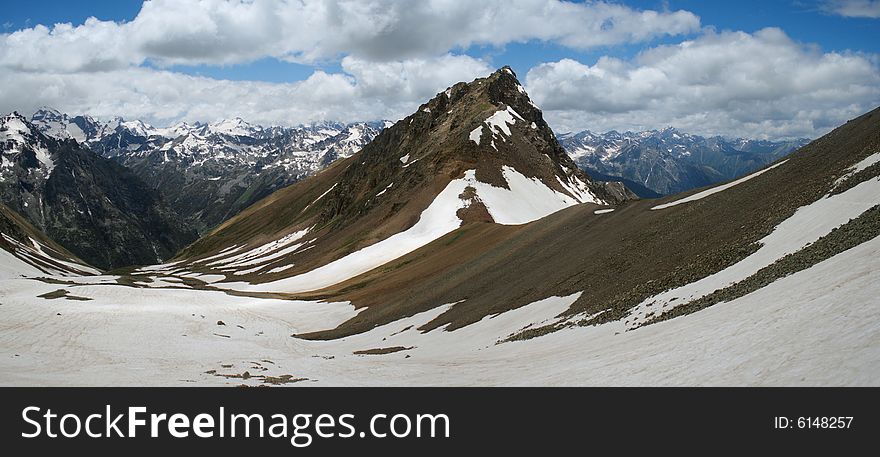 Caucasian panorama from Kukurtlyu pass