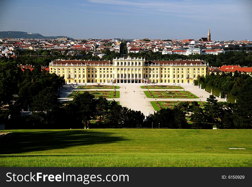 Picture of castle Schonbrunn, Vienna