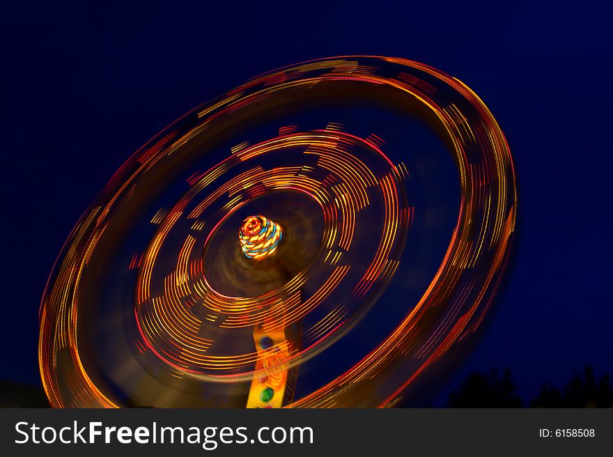 Centrifuge Carousal / mery-go-round spining