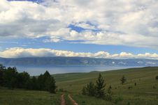 Country Road In Steppe Royalty Free Stock Images Country Road In Steppe Royalty Free Stock Images