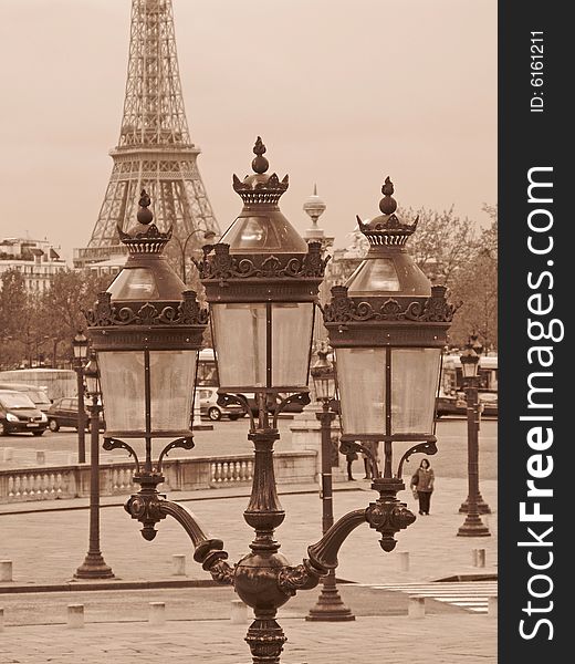 Historic lanterns at place de la concorde, paris