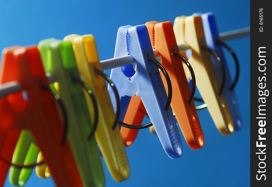 The colorful clothes pin , red, yellow, blue etc. The colorful clothes pin , red, yellow, blue etc.