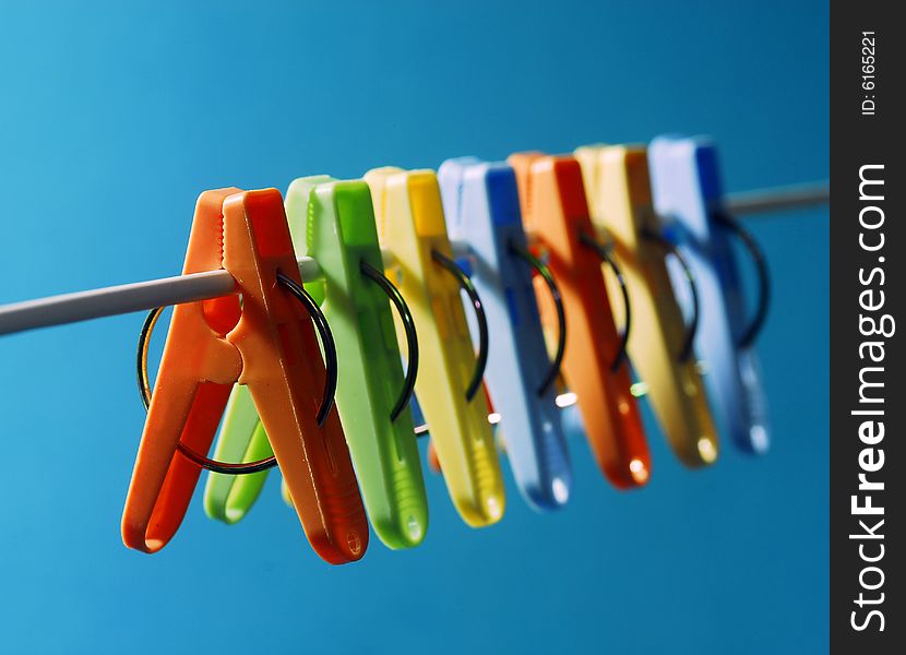 The colorful clothes pin , red, yellow, blue etc. The colorful clothes pin , red, yellow, blue etc.