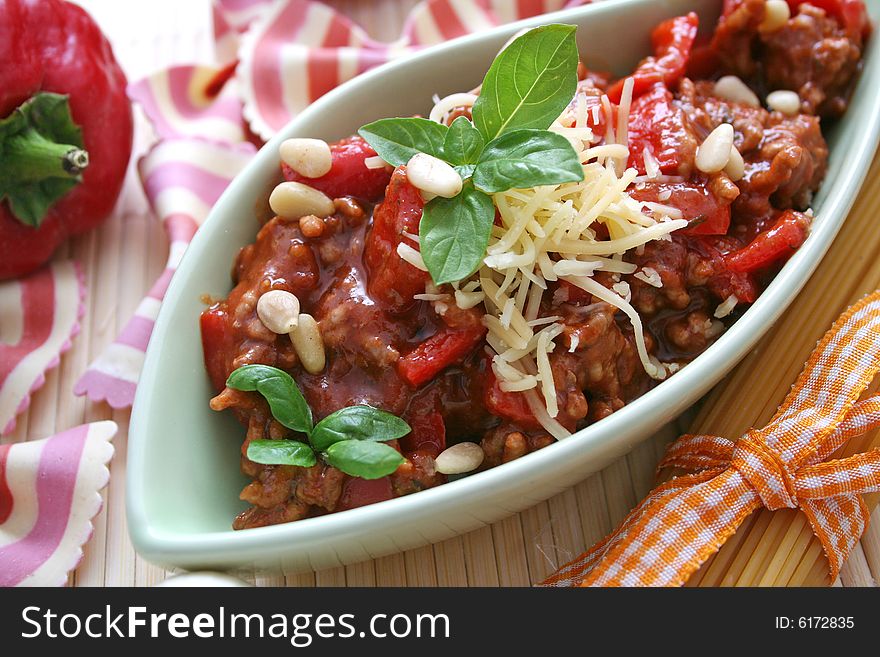 Italian pasta with meat and tomatoesauce