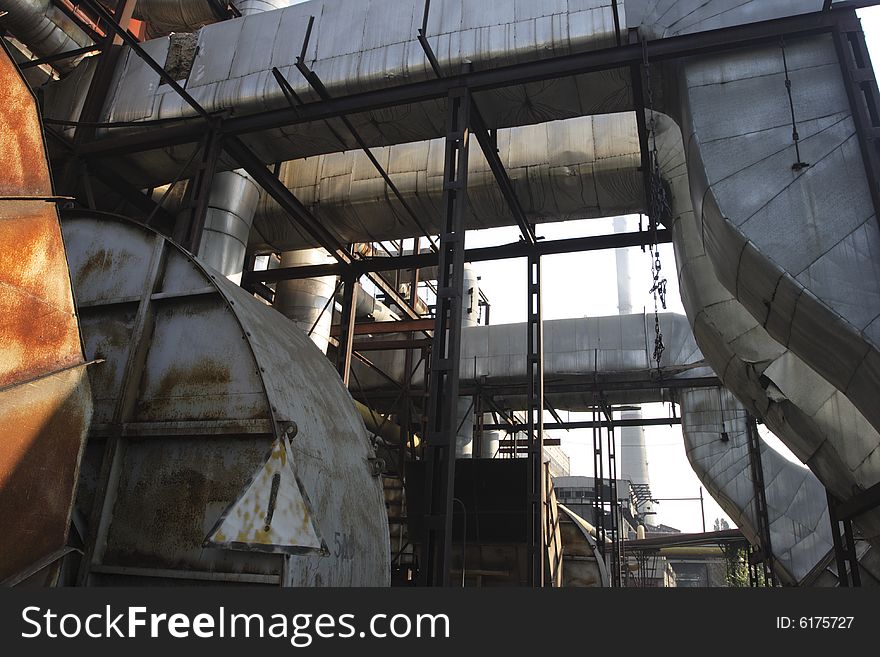 Heat power station. flues, by force give smoke in smokestack