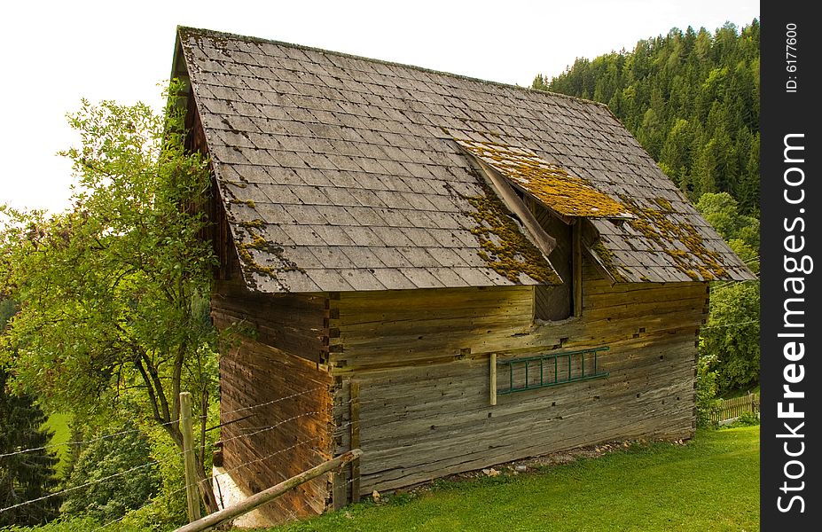 A wooden hut in the Austrian alps