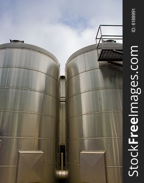 Two tanks at a frites plant