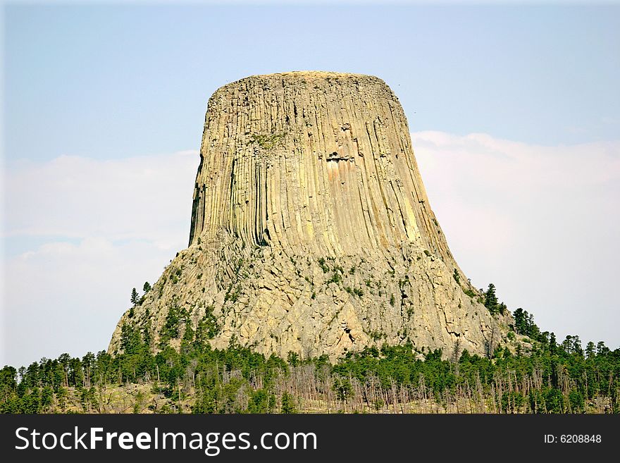 Devils tower wyoming, volcanic neck, native americans thought the verticle marks were made by bear claws