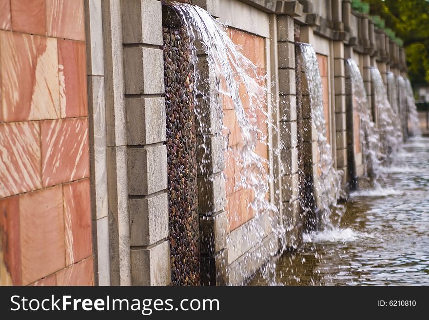 Red Rippling Fountain