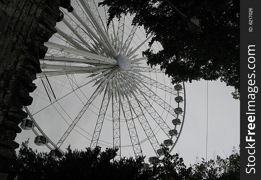 This Peaceful ride is located in the royal park of windsor near the castle of windsor. This Peaceful ride is located in the royal park of windsor near the castle of windsor