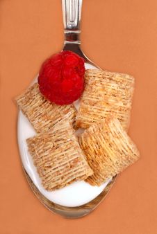 Wheat Cereal With Raspberry Royalty Free Stock Photos Wheat Cereal With Raspberry Royalty Free Stock Photos
