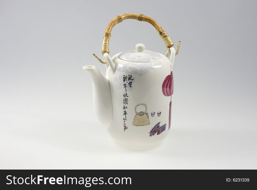 Chinese pot with Chinese and lantern painted