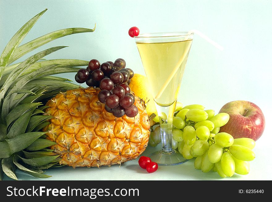 Still life with fruits.