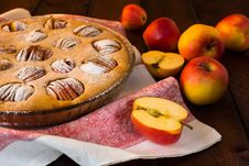 Apple Pie In Baking Dish Royalty Free Stock Photos Apple Pie In Baking Dish Royalty Free Stock Photos