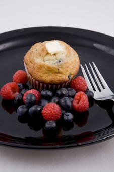 Breakfast Muffins & Berries Stock Photography