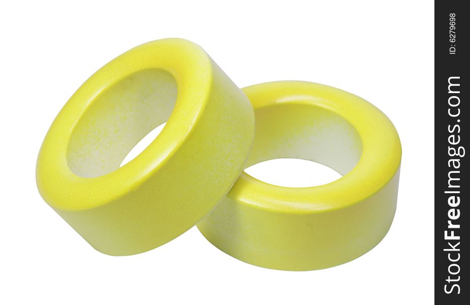 The big yellow ferrite rings