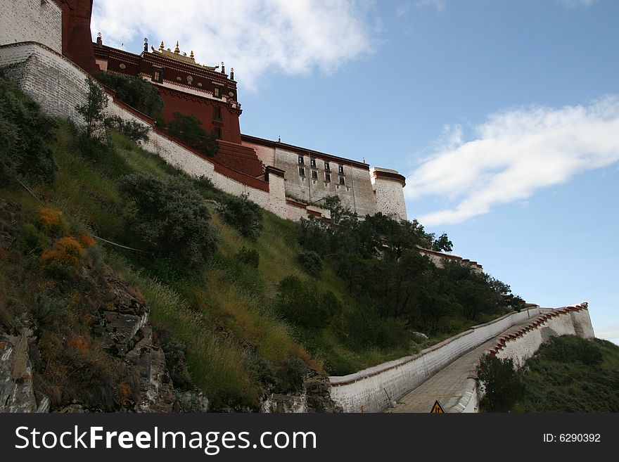 Tibet S Potala Palace In Lhasa