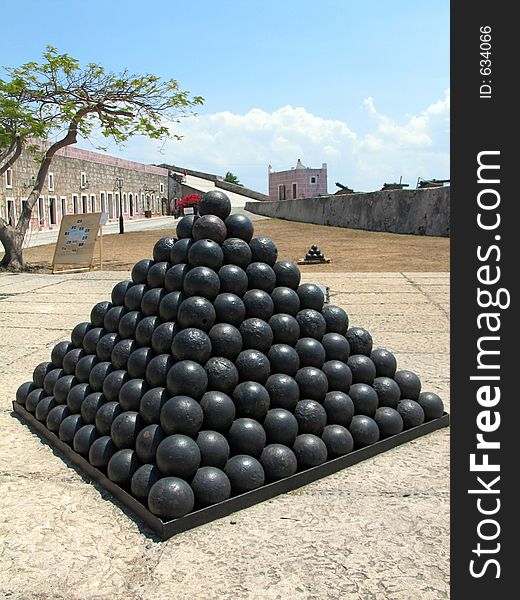 Cannon bullets at LaCabaÃ±a fortress in Havana. Cannon bullets at LaCabaÃ±a fortress in Havana.