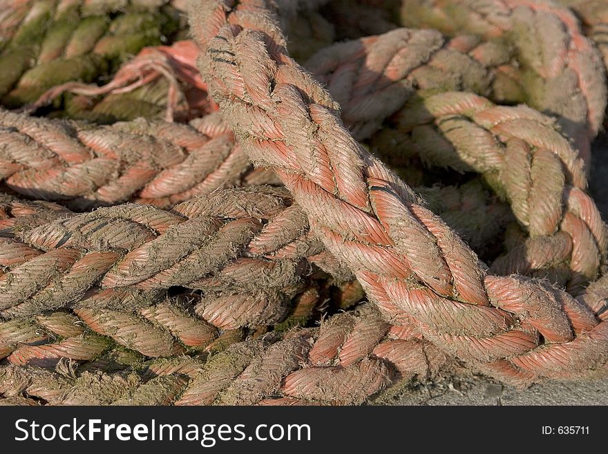 Red rope in the harbour