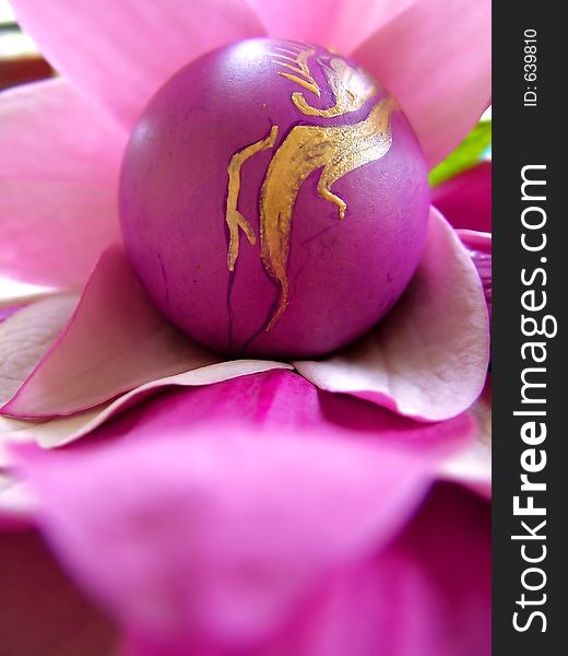 Violet Egg