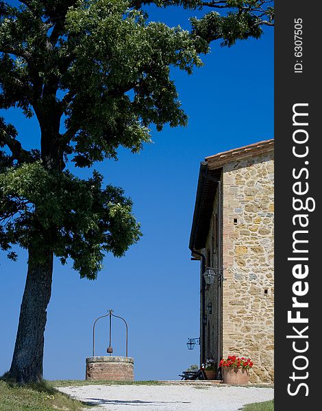 TUSCANY courtyard with great tree and well