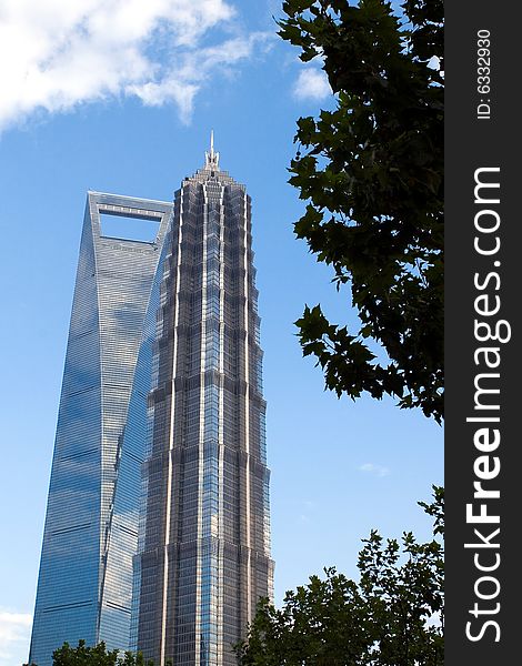 Two highest sky-scraping building in shanghai. Two highest sky-scraping building in shanghai
