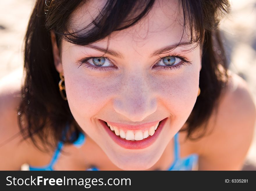 Smiling young woman - outdoor portrait