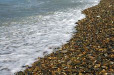 Sea-wave And Shingle Royalty Free Stock Photography Sea-wave And Shingle Royalty Free Stock Photography