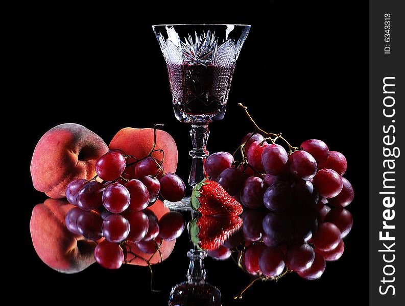 Red wine with fresh fruits