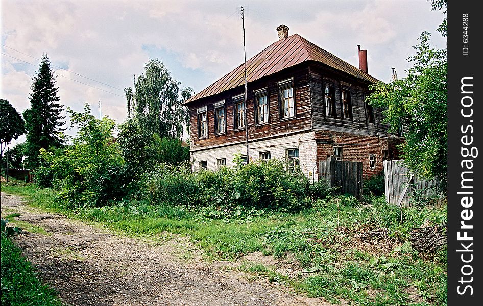 The old nice house in Vereya country. The old nice house in Vereya country