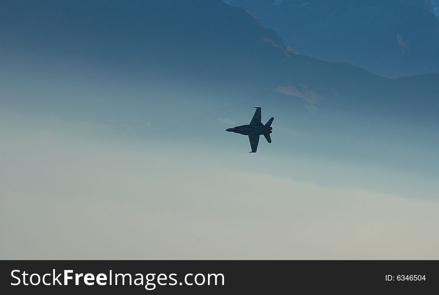 F / A 18 c Hornet swiss Alps