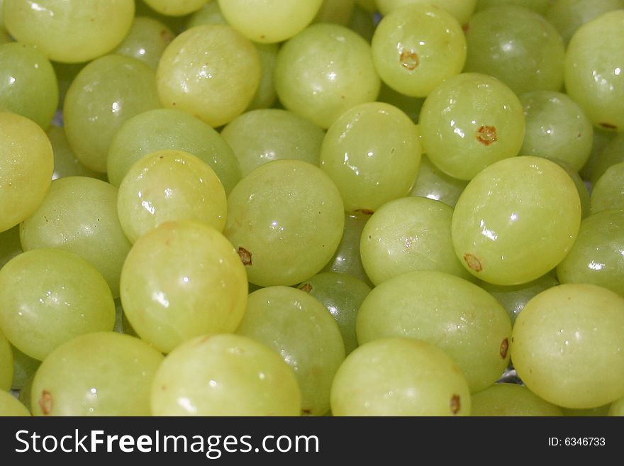 Bunch of shiny green grapes