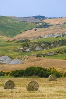 Tuscany Countryside, Hayball Stock Images Tuscany Countryside, Hayball Stock Images